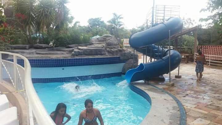 Ecologic Park Ap 2 Quartos Para 7 Pessoas 1Park Aquatico 10 Piscinas Termais Caldas Novas Exteriör bild